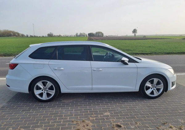Seat Leon cena 55000 przebieg: 131900, rok produkcji 2015 z Warszawa małe 277